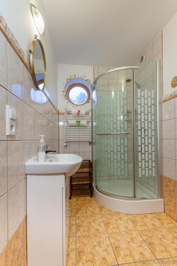 Poziomka Hotell Kujan Exteriör bild