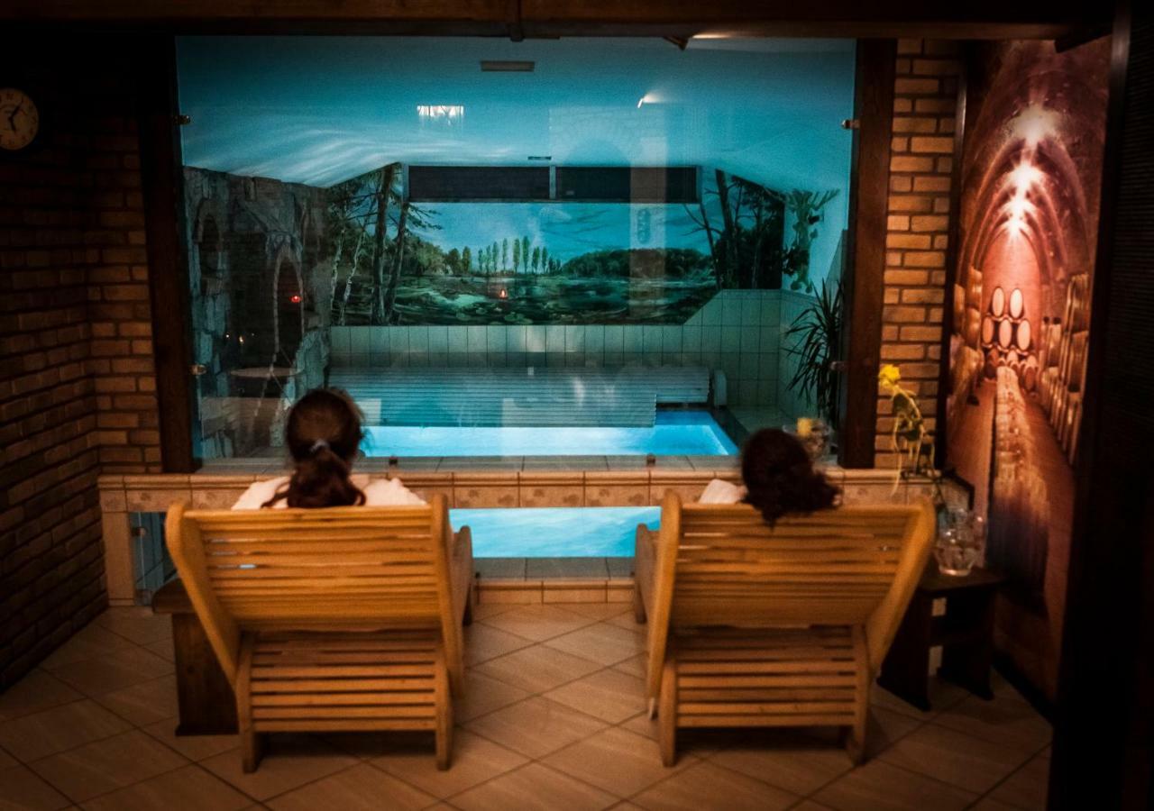 Poziomka Hotell Kujan Exteriör bild